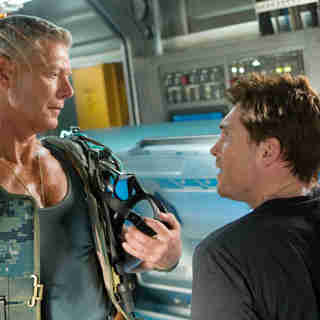 Stephen Lang stars as Col. Quaritch and Sam Worthington stars as Jake Sully in The 20th Century Fox's Avatar (2009)