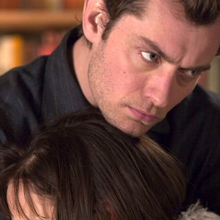 Jude Law and Natalie Portman in Columbia Pictures' Closer (2004)