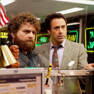 Robert Downey Jr. stars as Peter Highman and Zach Galifianakis stars as Ethan Tremblay in Warner Bros. Pictures' Due Date (2010)