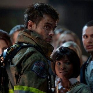 Josh Duhamel stars as Jeremy Coleman in Lionsgate Films' Fire with Fire (2013)