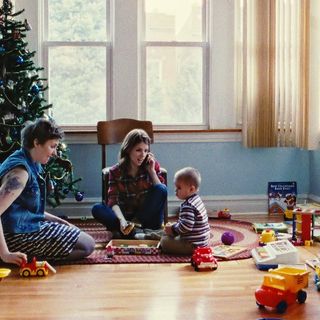 Lena Dunham stars as Carson and Anna Kendrick stars as Jenny in Magnolia Pictures' Happy Christmas (2014)