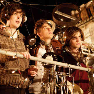 Johnny White, Mike Pearce and Robert Pattinson in IFC Films' How to Be (2009)