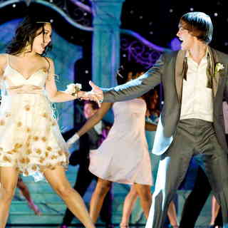 Vanessa Hudgens stars as Gabriella Montez and Zac Efron stars as Troy Bolton in Walt Disney Pictures' High School Musical 3: Senior Year (2008)