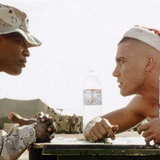 Jamie Foxx and Jack Gyllenhaal as marines in Middle East deserts.