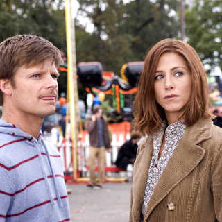 Steve Zahn stars as Mike Cranshaw and Jennifer Aniston Sue Claussen in MGM's Management (2009). Photo credit by Suzanne Hanover.