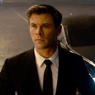 Chris Hemsworth stars as Agent H and Tessa Thompson stars as Agent M in Columbia Pictures' Men in Black International (2019)
