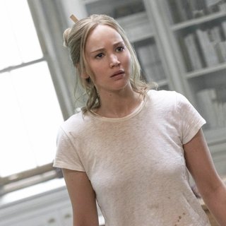 Jennifer Lawrence stars as Mother in Paramount Pictures' mother! (2017)