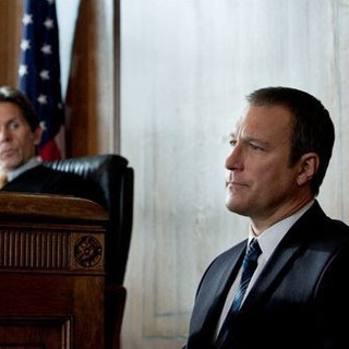 Gary Cole and John Corbett stars as Detective Duncan Hatcher in TNT's Ricochet (2011)