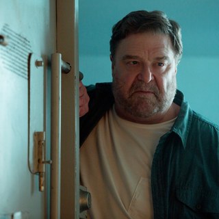 10 Cloverfield Lane Picture 2