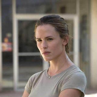 Jennifer Garner as Janet Mayes in Universal Pictures' The Kingdom (2007)