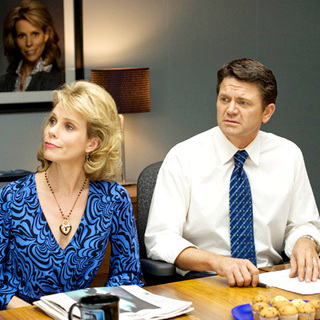 Cheryl Hines stars as Georgia and John Michael Higgins stars as Larry in Columbia Pictures' The Ugly Truth (2009)