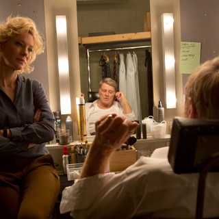 Cate Blanchett stars as Mary Mapes and Robert Redford stars as Dan Rather in Sony Pictures Classics' Truth (2015)