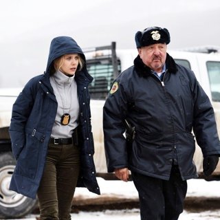 Elizabeth Olsen stars as Jane Banner and Graham Greene stars as Ben in The Weinstein Company's Wind River (2017)