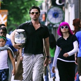 Pierce Gagnon, Zach Braff and Joey King in Focus Features' Wish I Was Here (2014)
