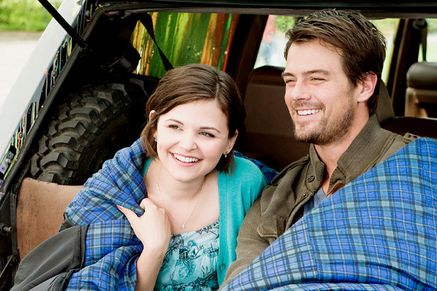 Ginnifer Goodwin stars as Aunt Bea and Josh Duhamel stars as Uncle Hobart in 20th Century Fox's Ramona and Beezus (2010)