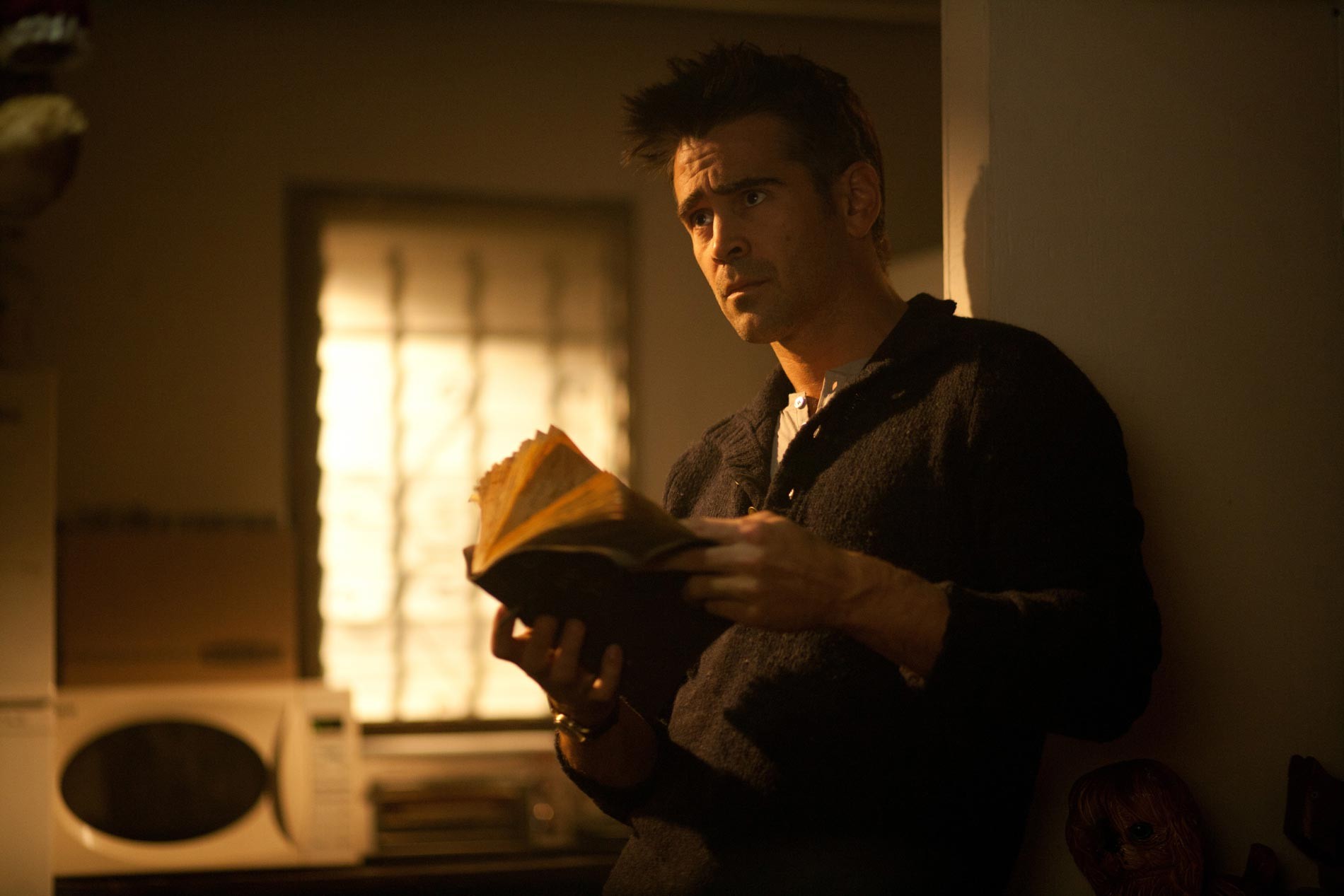 Colin Farrell stars as Marty in CBS Films' Seven Psychopaths (2012)