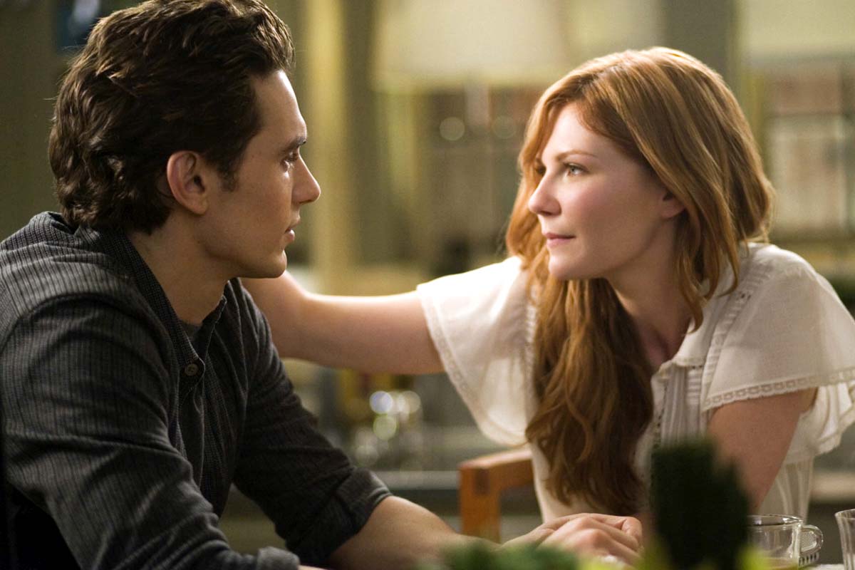 Kirsten Dunst as Mary Jane Watson and James Franco as Harry Osborn in Columbia Pictures' Spider-Man 3 (2007)