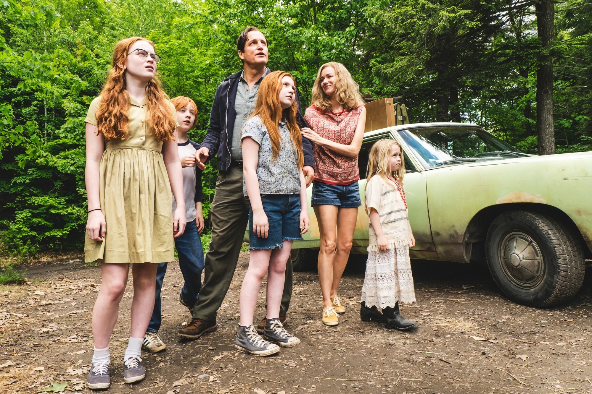 Olivia Kate Rice, Iain Armitage, Woody Harrelson, Ella Anderson, Naomi Watts and Chandler Head in Lionsgate Films' The Glass Castle (2017)
