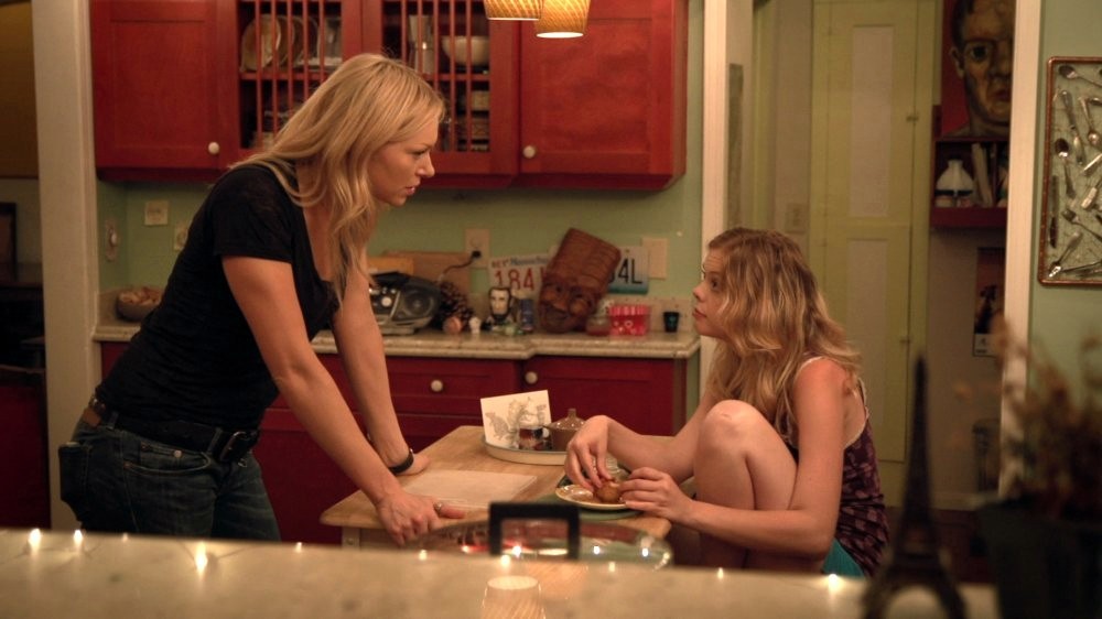 Laura Prepon stars as Jennifer and Dreama Walker stars as Penny in Monterey Media's The Kitchen (2013)