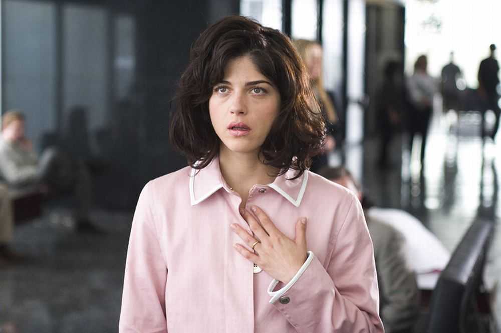 Selma Blair as Adelle in Columbia Pictures' The Alibi (2006)