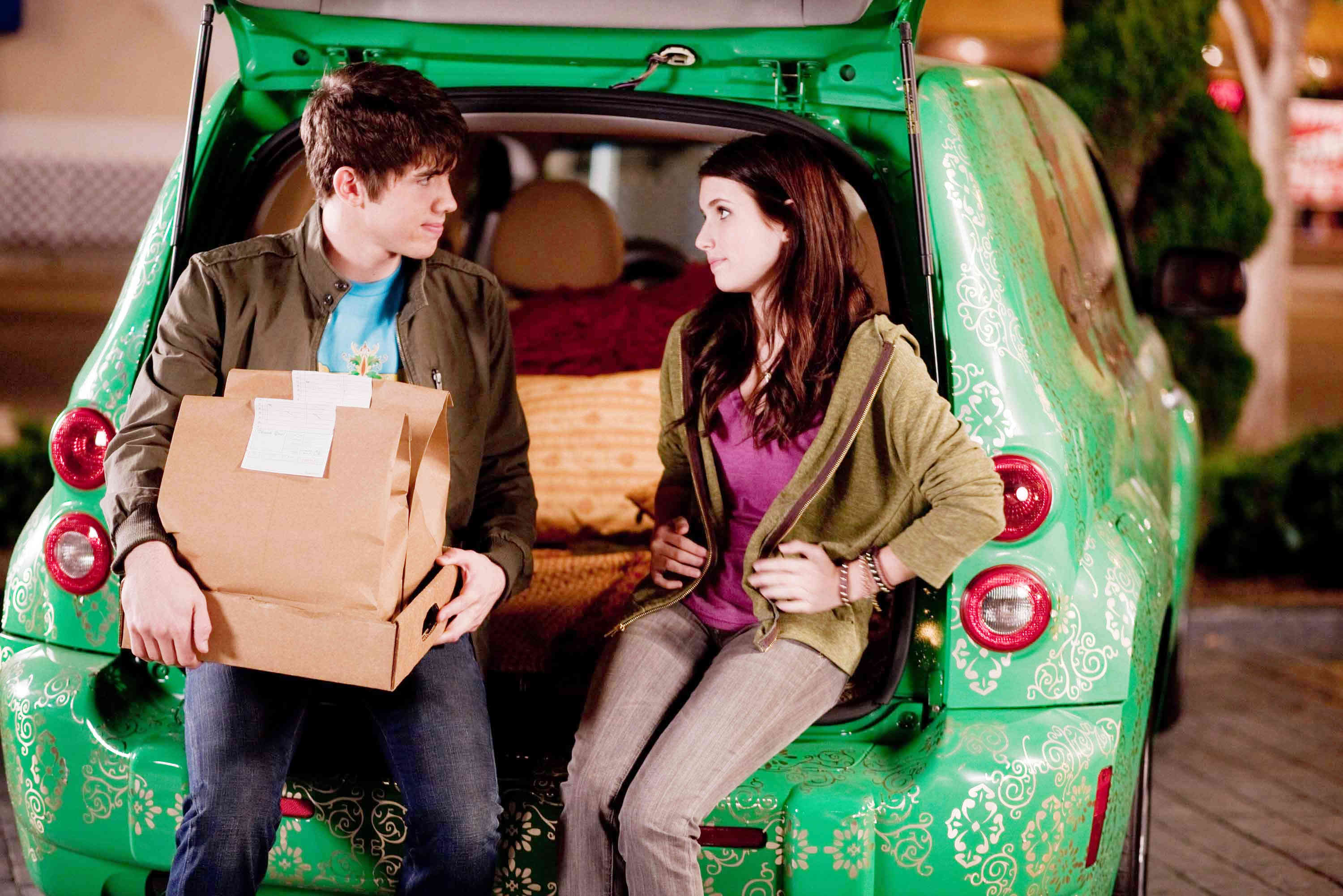 Carter Jenkins stars as Alex O'Bannon and Emma Roberts stars as Grace Smart in New Line Cinema's Valentine's Day (2010)
