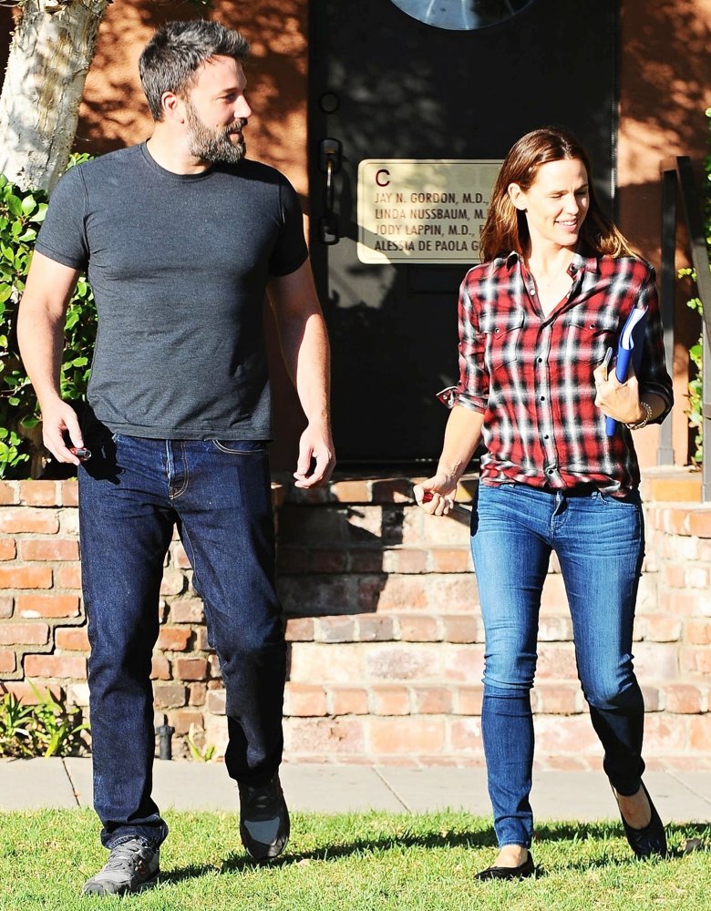 Jennifer Garner Picture 228 Ben Affleck and Jennifer Garner Arrive at