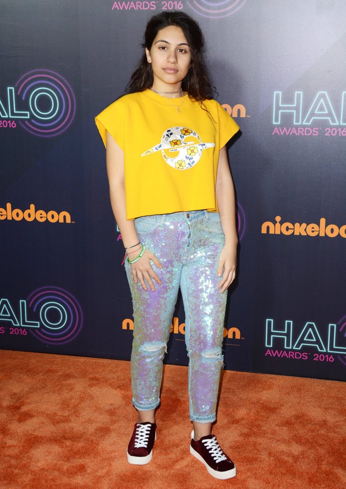 Alessia Cara Picture 38 - Nickelodeon Halo Awards 2016 - Red Carpet ...