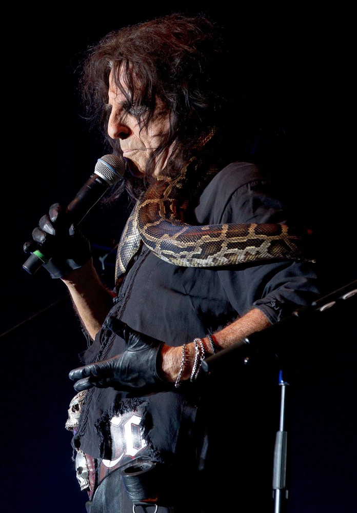 Alice Cooper Picture 60 - Alice Cooper Performing Live