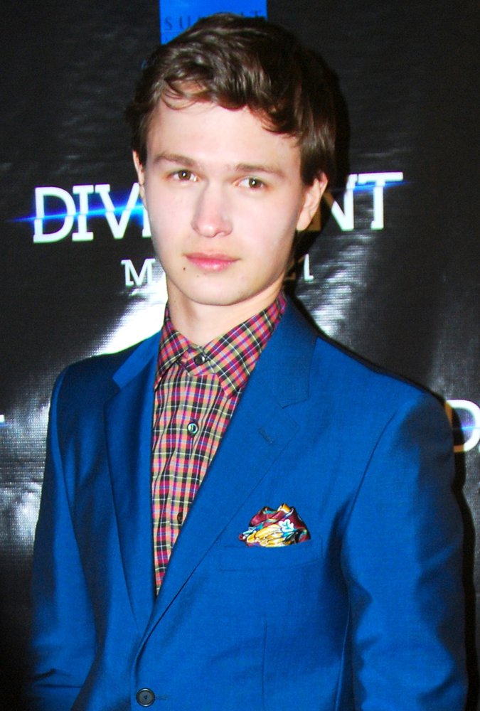 ansel elgort Picture 22 - Chicago Screening Red Carpet Arrivals for The ...