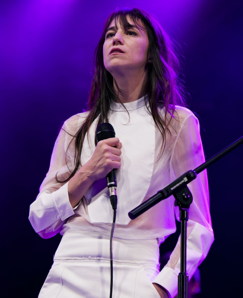 Charlotte Gainsbourg Picture 19 - Charlotte Gainsbourg Performing Live ...