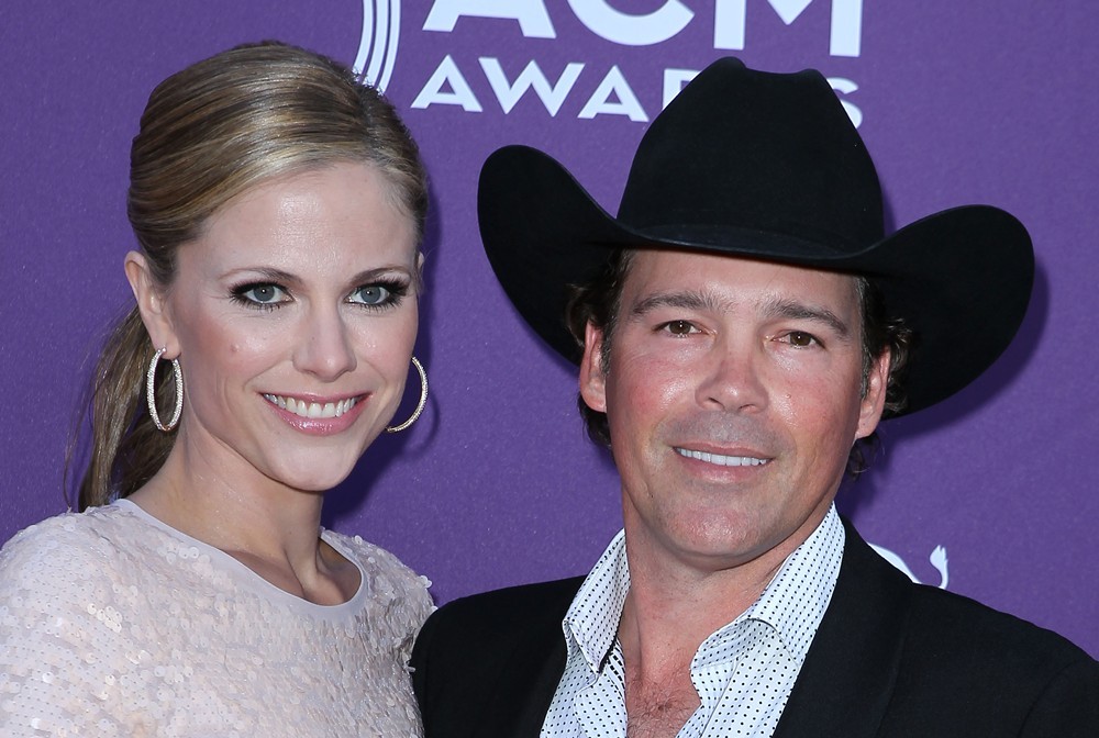 Jessica Craig Picture 2 - 2012 ACM Awards - Arrivals