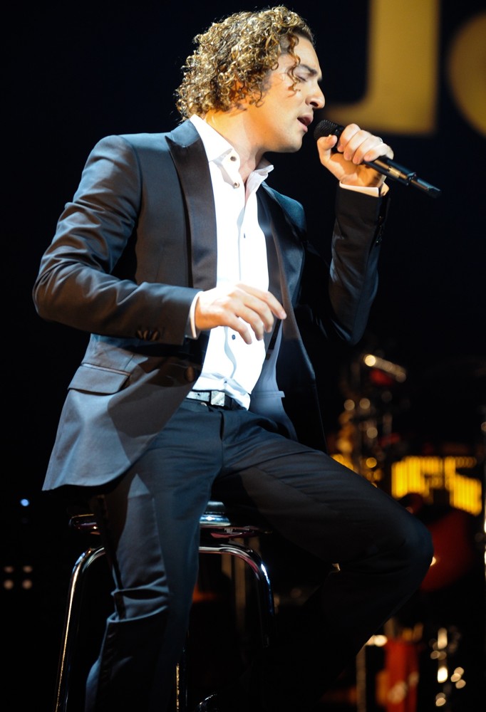 David Bisbal Picture 18 - David Bisbal Performs