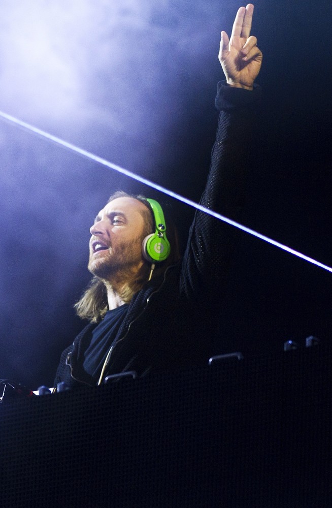 David Guetta Picture 100 - David Guetta Performing Live At A Free Concert