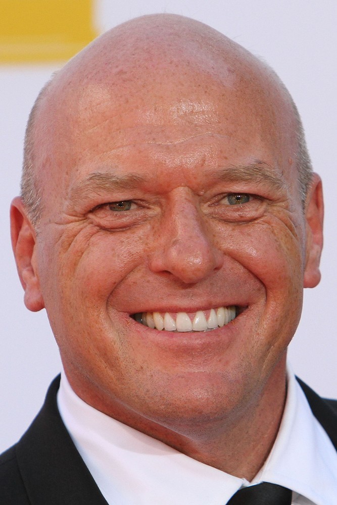 Dean Norris Picture 6 - 64th Annual Primetime Emmy Awards - Arrivals