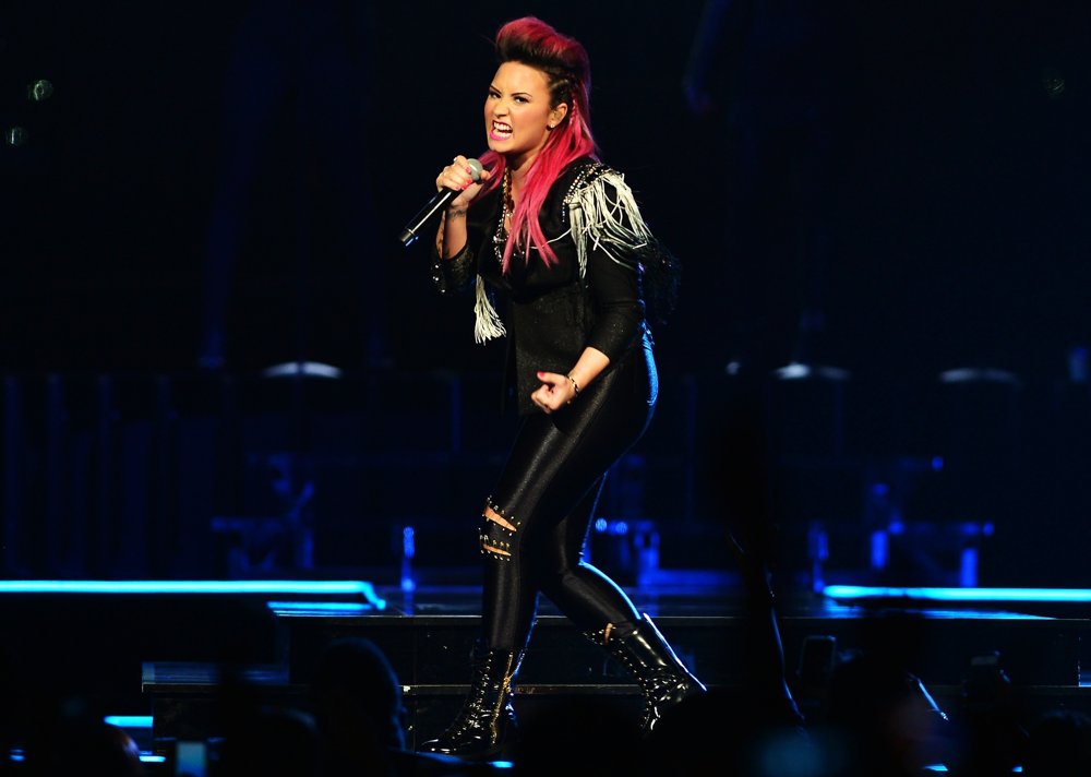 Demi Lovato Picture 494 - Demi Lovato Performing Live in Concert