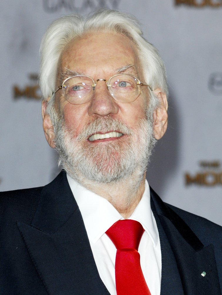 donald sutherland Picture 44 - The Hunger Games: Mockingjay, Part 1 ...