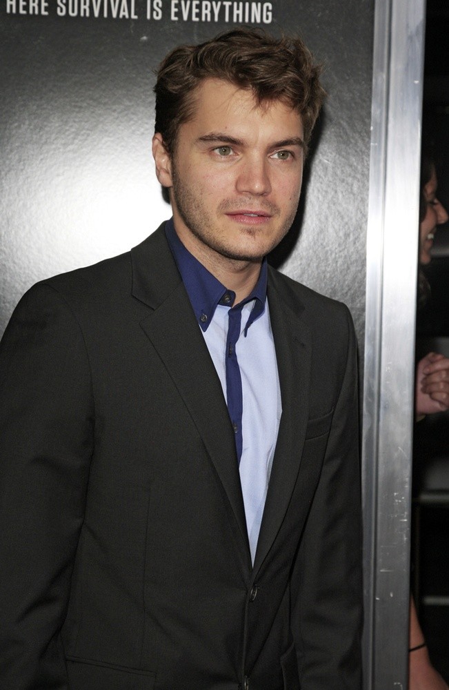 Emile Hirsch Picture 55 - New York Premiere of Lone Survivor - Red ...