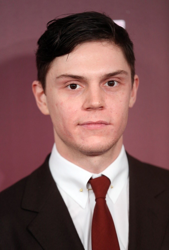 Evan Peters Picture 53 - Premiere of FOX TV's Scream Queens - Arrivals