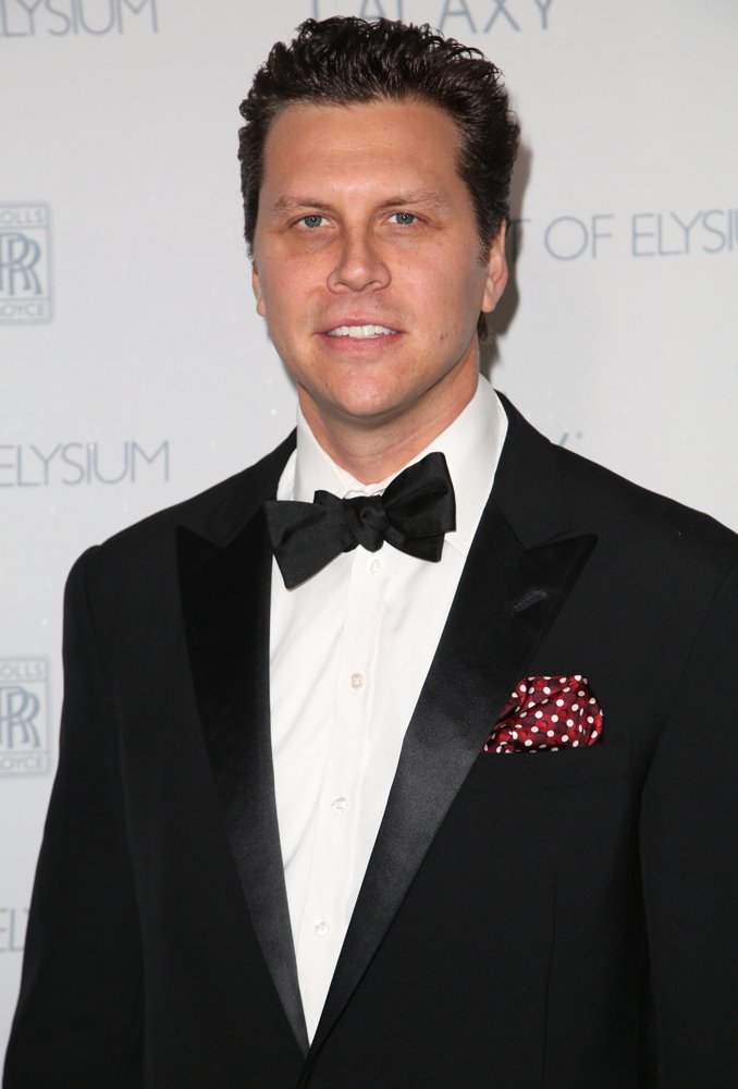 hayes macarthur Picture 8 - The Art of Elysium's 8th Annual Heaven Gala ...