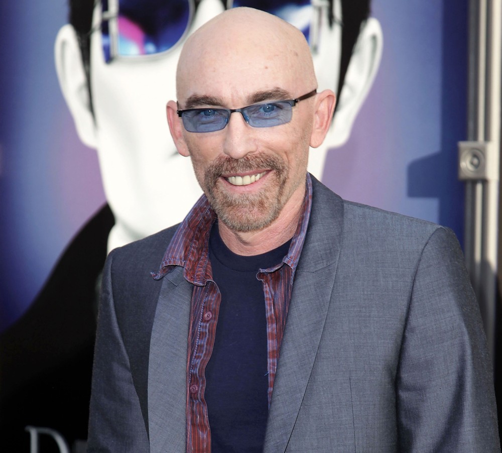 jackie-earle-haley-premiere-dark-shadows-01.jpg