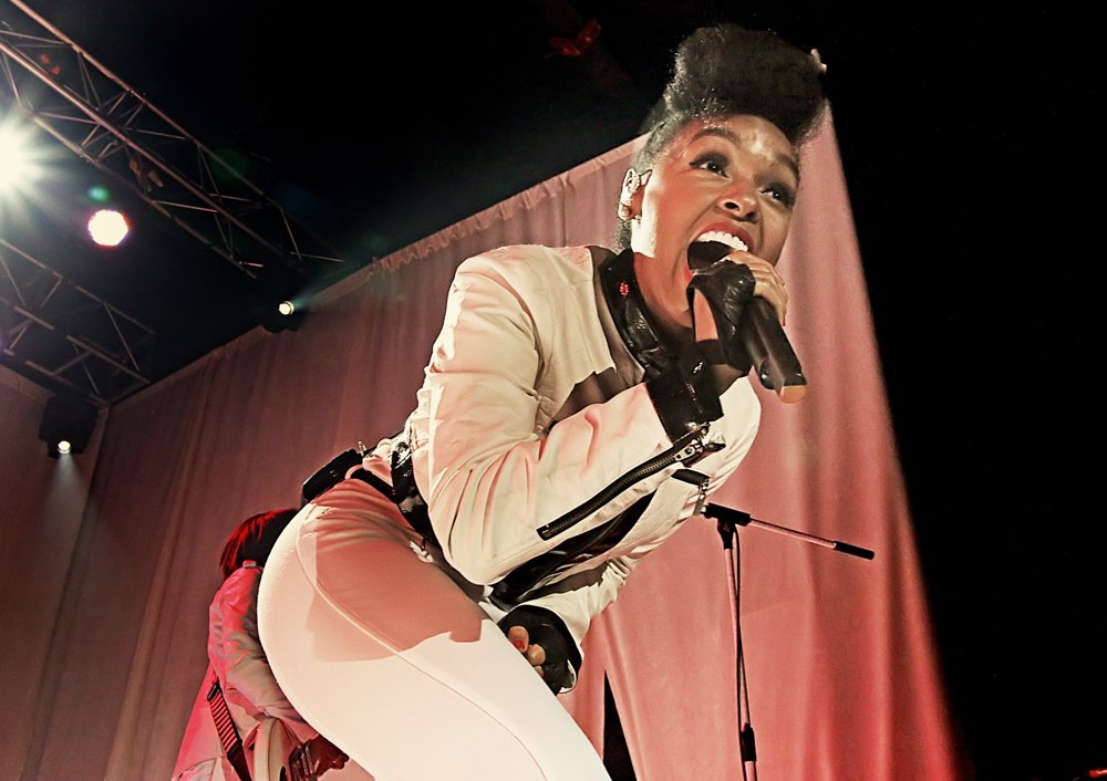 Janelle Monae Picture 142 - Janelle Monae Performing Live on Stage