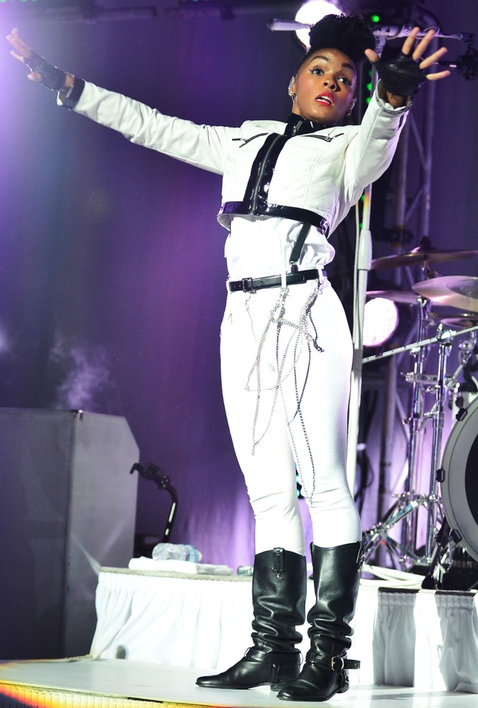 Janelle Monae Picture 95 - Janelle Monae Performs in The Electric Tour ...