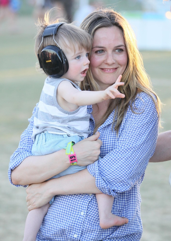 Alicia Silverstone Picture 34  Celebrities at The 2012 Coachella