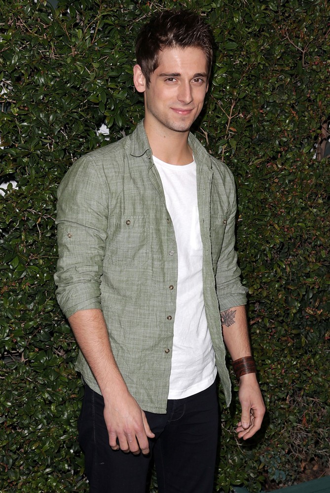 Jean-Luc Bilodeau Picture 18 - The Piranha 3DD Premiere - Arrivals