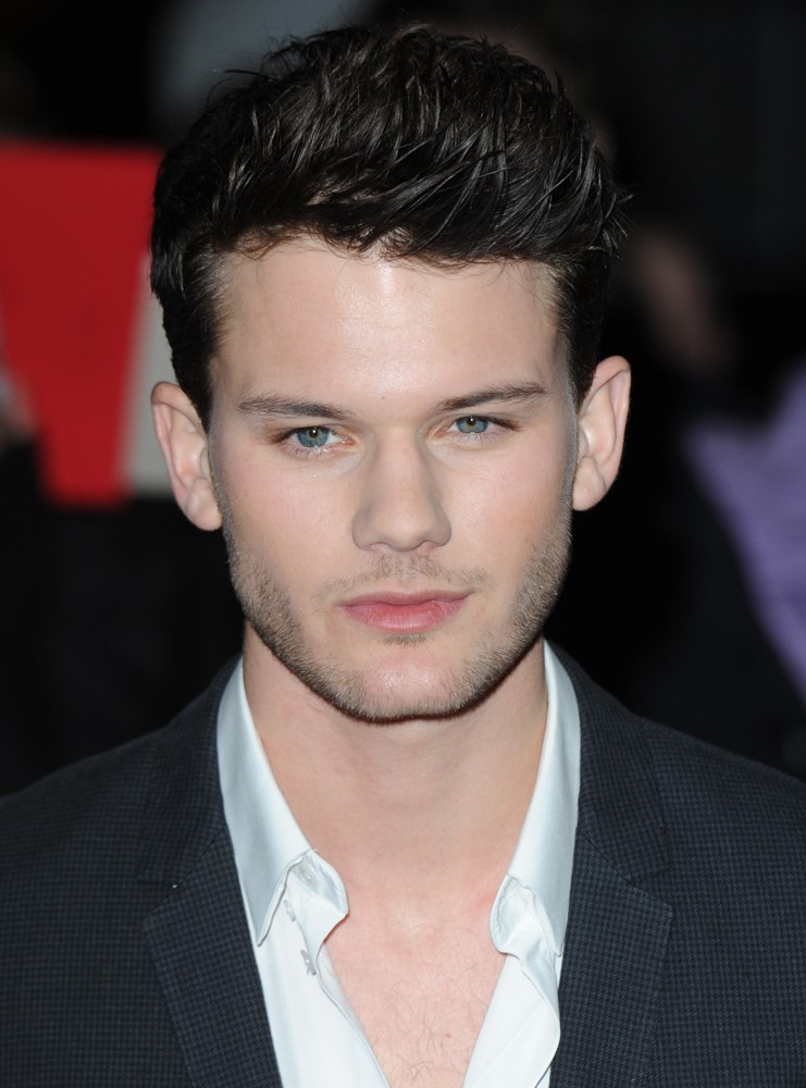 Jeremy Irvine Picture 21 - The Critics' Circle Film Awards 2012 - Arrivals