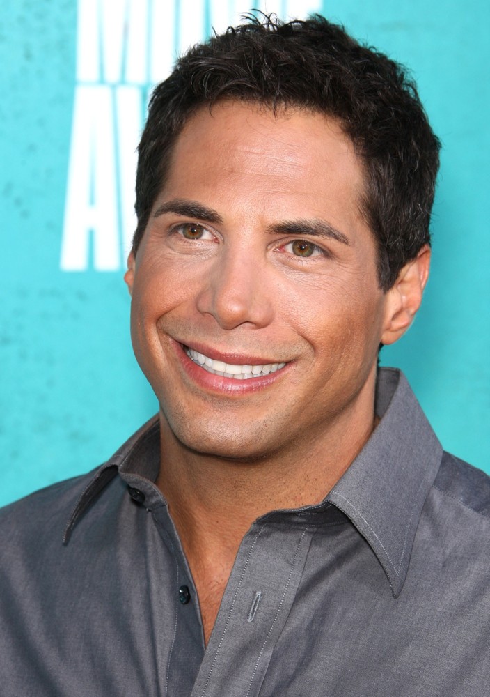 joe francis Picture 1 - 2012 MTV Movie Awards - Arrivals