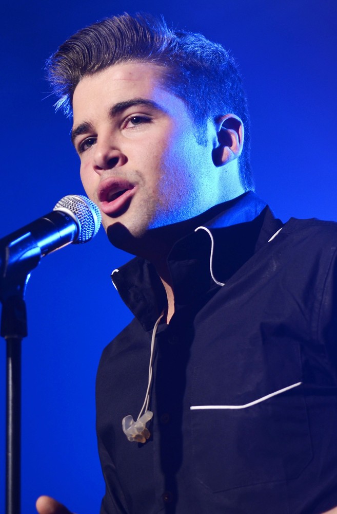 Joe McElderry Picture 10 - Joe McElderry Performing Live