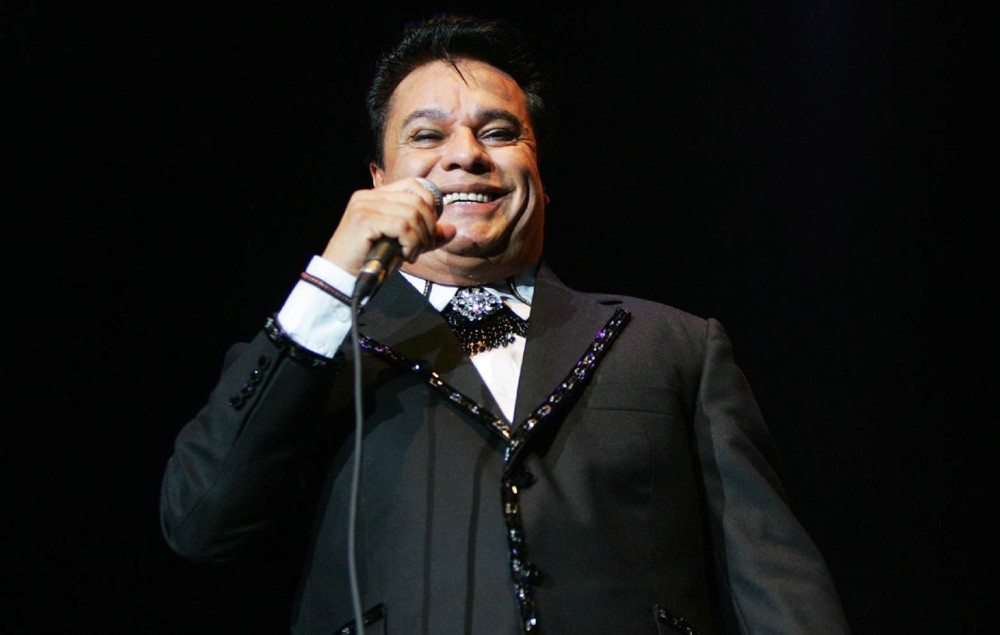 Juan Gabriel Picture 10 - Juan Gabriel Performing Live