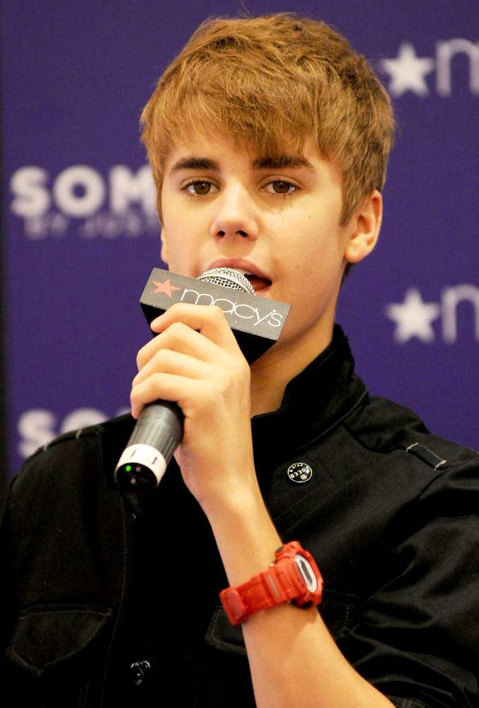 Justin Bieber Picture 617 - Justin Bieber Promotes His New Fragrance ...