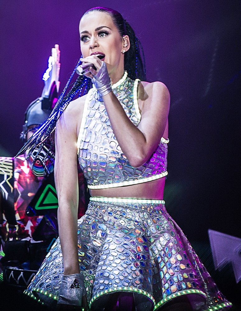 Katy Perry Picture 916 - Katy Perry Performing Live on Stage on her ...